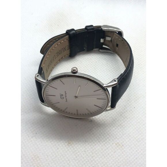 Daniel Wellington 01110113382 Unisex Leather Analog White Dial Quartz Watch ZZ21 - Picture 7 of 9